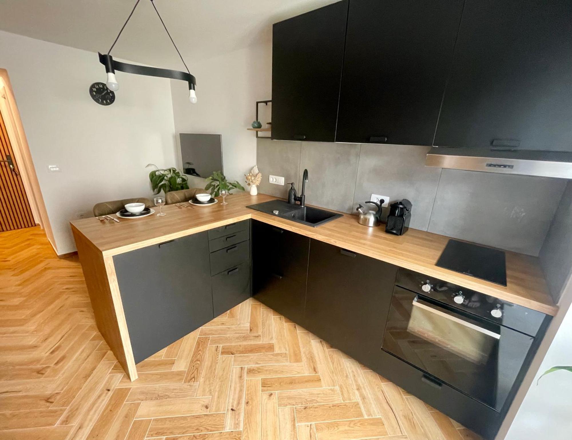 Gg Art Apartments III Ljubljana Dış mekan fotoğraf